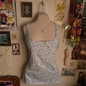 Ditsy Floral Print Tank Top Women's Fitted XL/1X White Blue Strappy